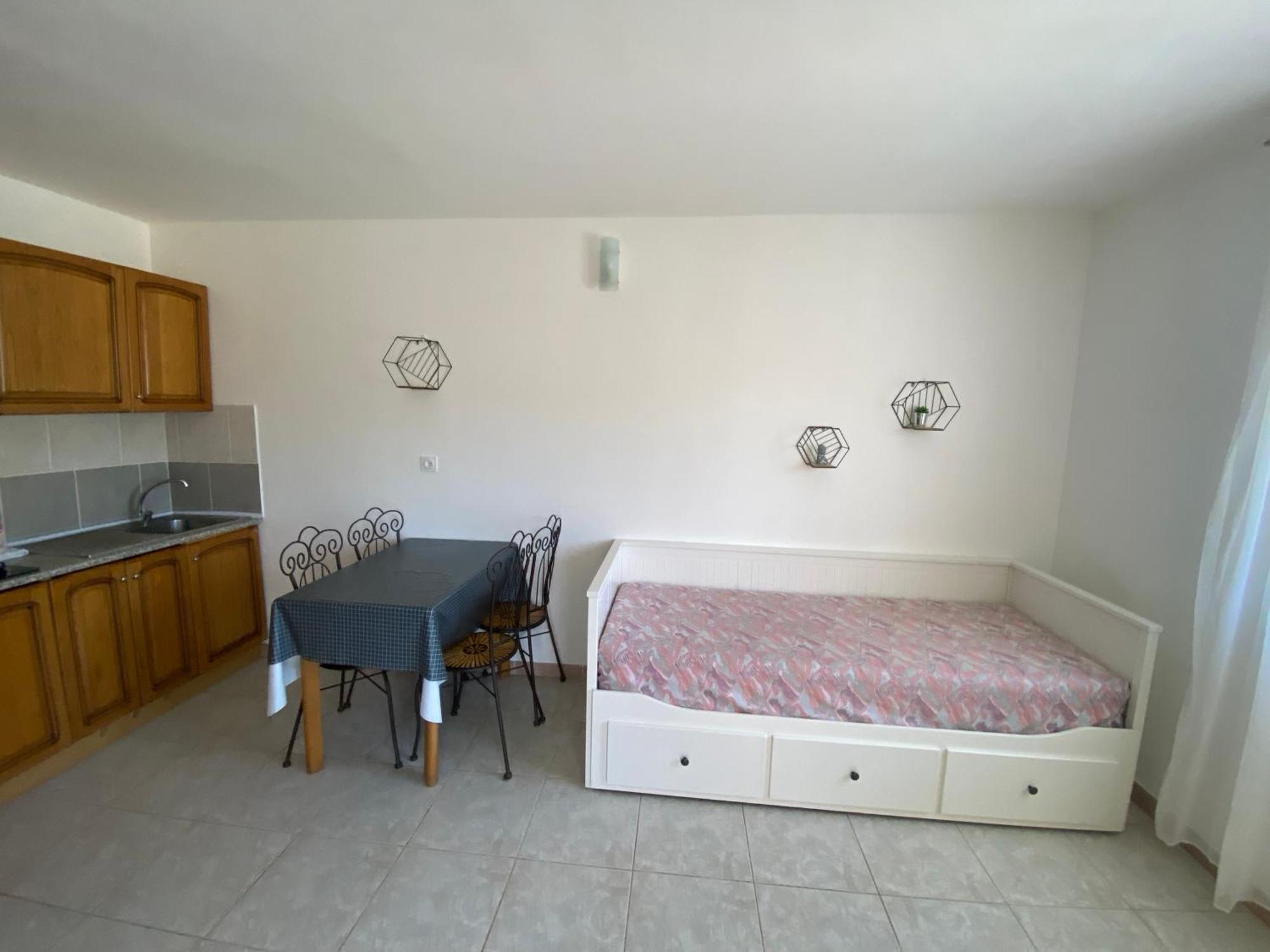 סנטורי Residences Anna מראה חיצוני תמונה